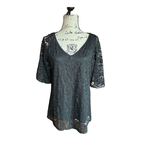 Antthony Design Originals Tops - Antthony Originals Women’s Black Lace Pullover Top Lined Size Large NWT